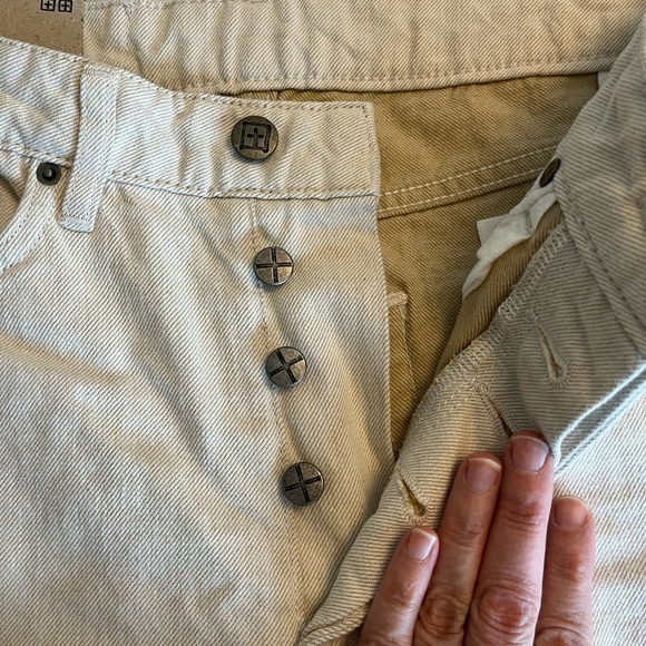 Ksubi 
Brooklyn Mid High Rise Relaxed Straight Leg, Cream Size 25 - Picture 10 of 17